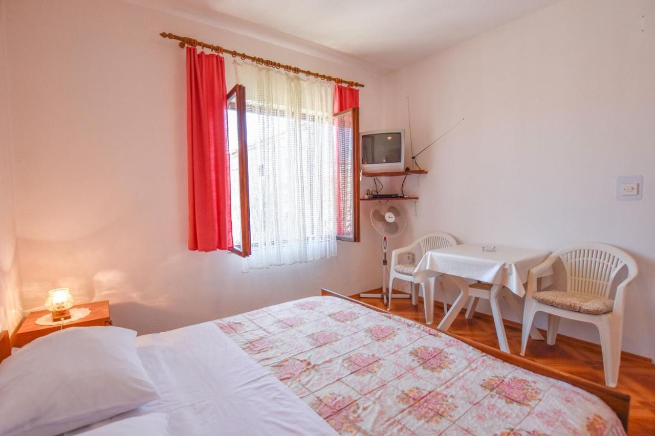 Apartments Marica Sukošan Exterior foto